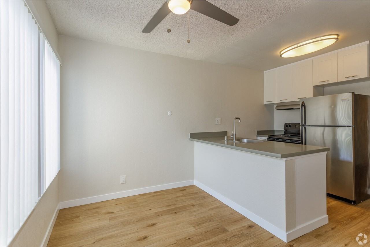 Courtyard by Trion Living - Photo 6 of 11