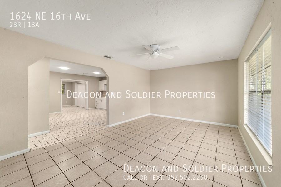 1624 Ne 16th Ave - Photo 4 of 43