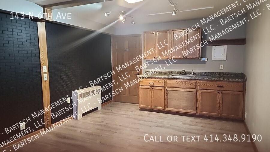 143 N 6th Ave - Photo 2 of 4