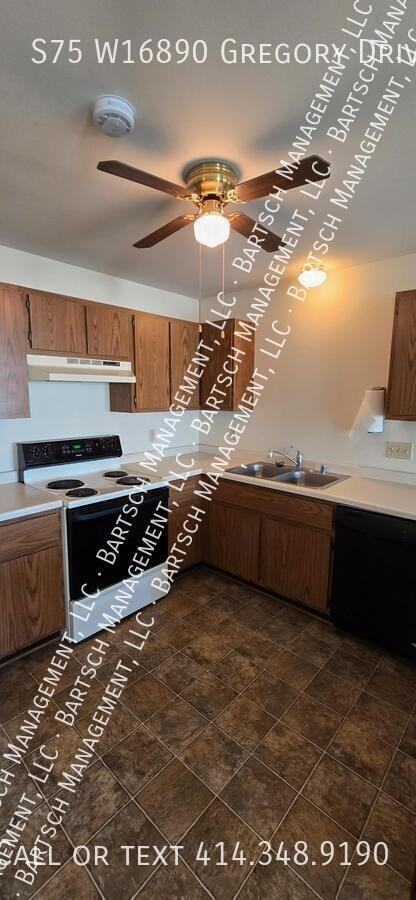 S75W16890 Gregory Dr #G - Photo 3 of 22