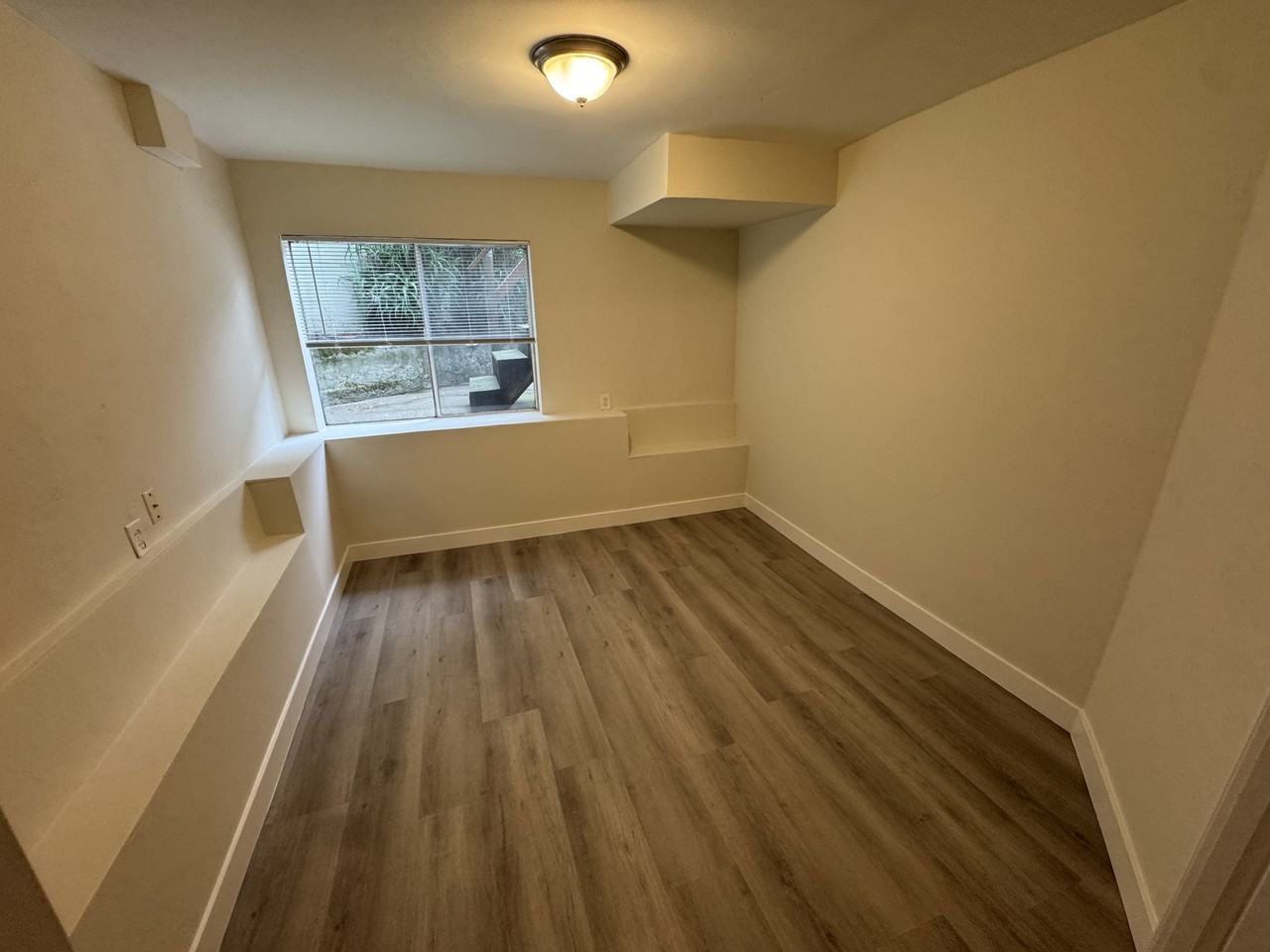 2156 Market St #D - Photo 3 of 9