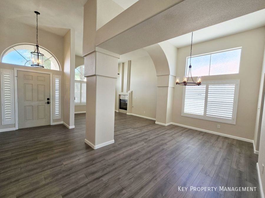 7709 Wedlock Ln - Photo 3 of 31