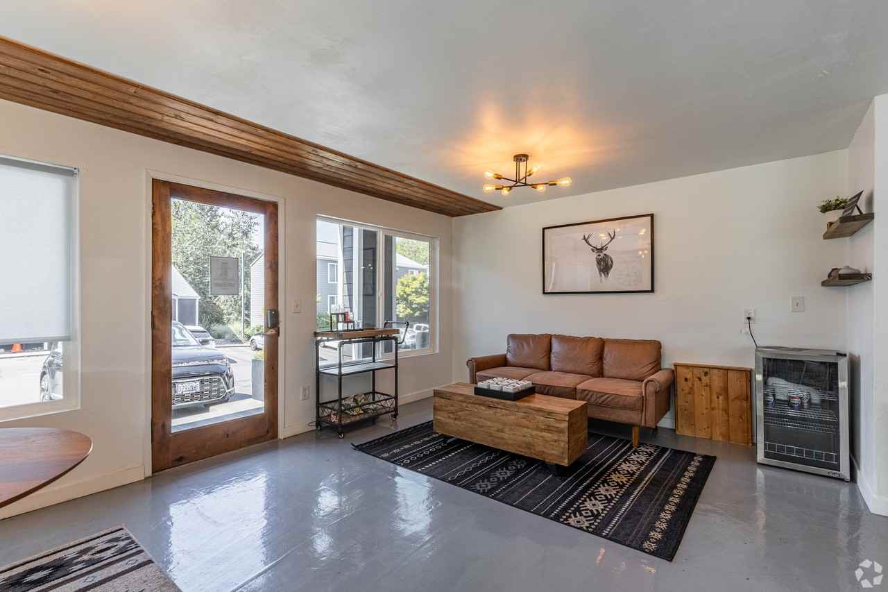 Oak & Iron Flats by Trion Living - Photo 4 of 48