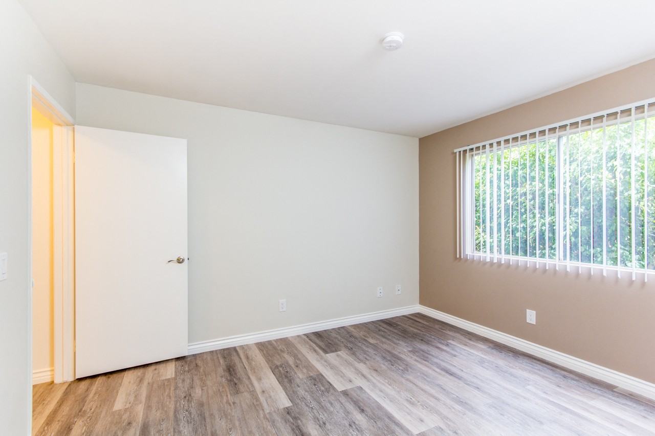 Forty6Twenty by Trion Living - Photo 6 of 9