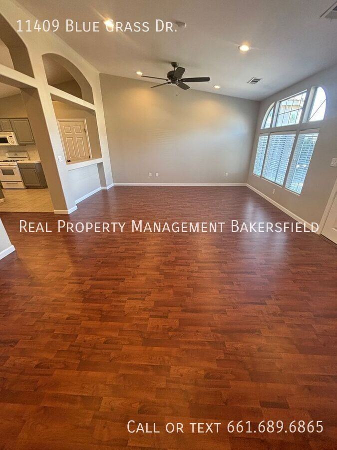 11409 Blue Grass Dr - Photo 3 of 23