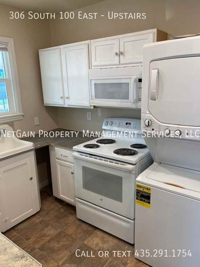 306 S 100 E - Photo 2 of 6