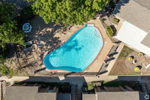 featured image of 1000 River Bend Dr