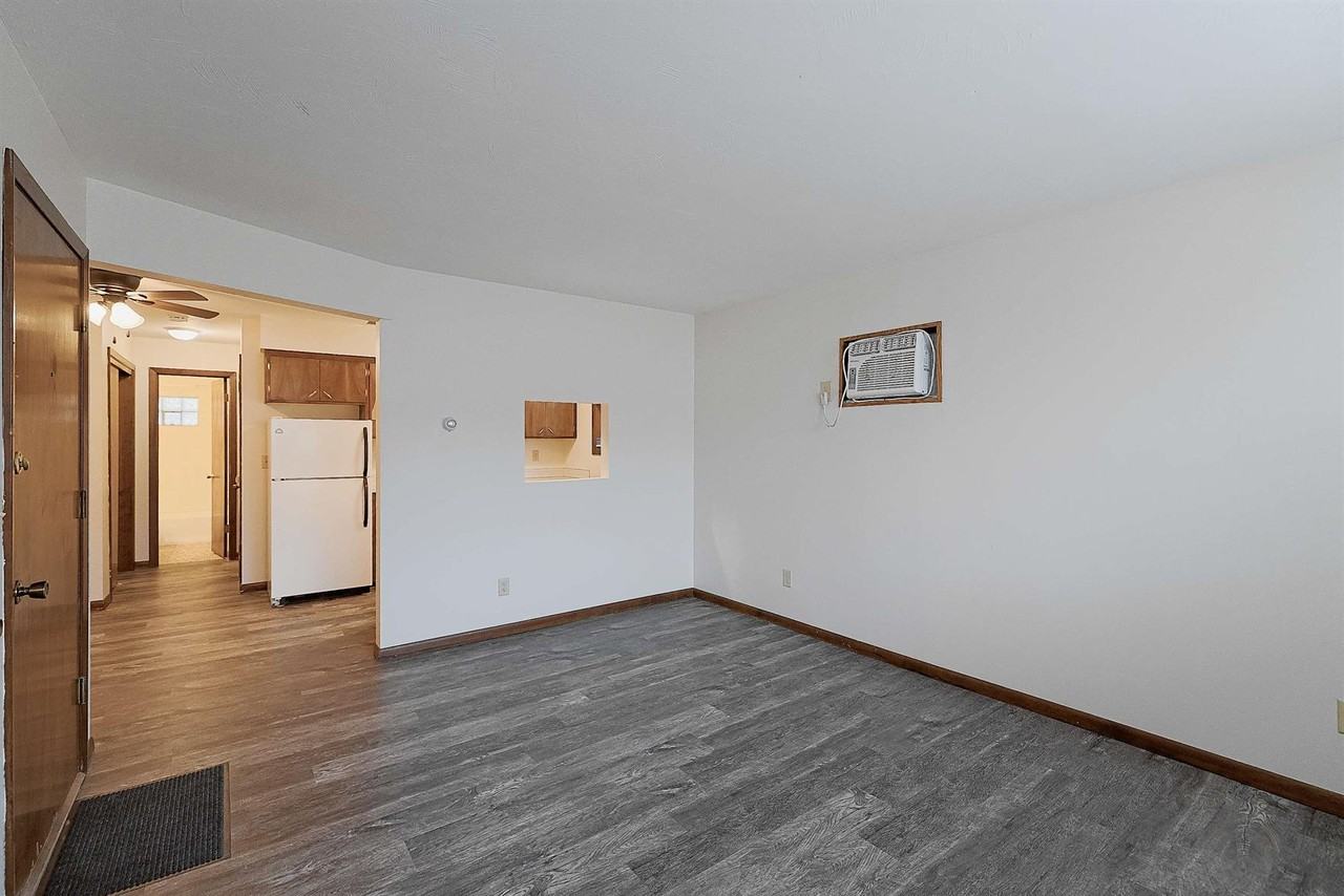 4611 Cooper Ave #06 - Photo 6 of 15