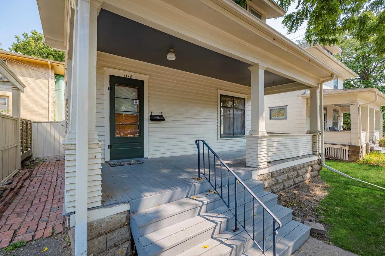 1116 S 17th St - Photo 3 of 36