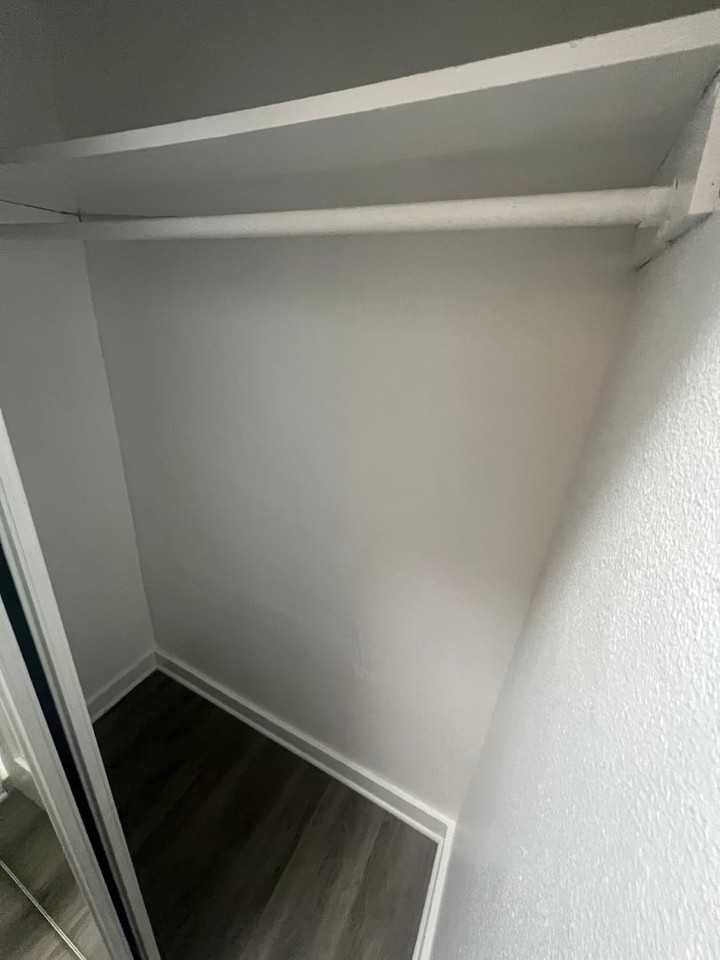 906 Pacific Ave - Photo 4 of 18