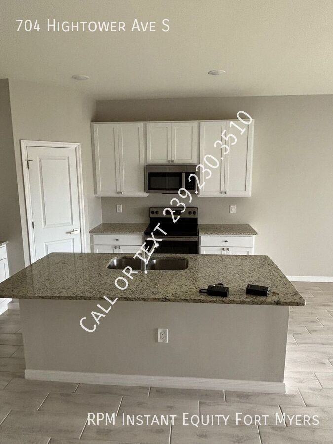 704 Hightower Ave S - Photo 6 of 13