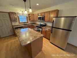 featured image of 20 Main Rd S #2