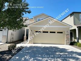 featured image of 1933 N Justin Ave