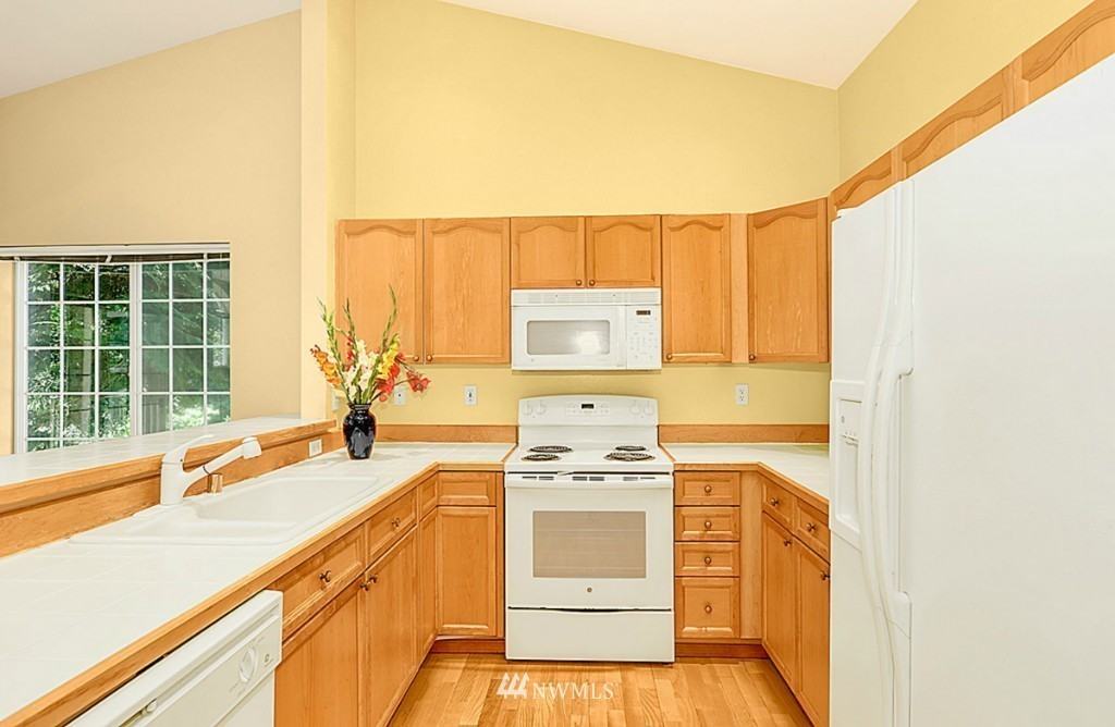 18641 Ne 55th Way - Photo 7 of 22