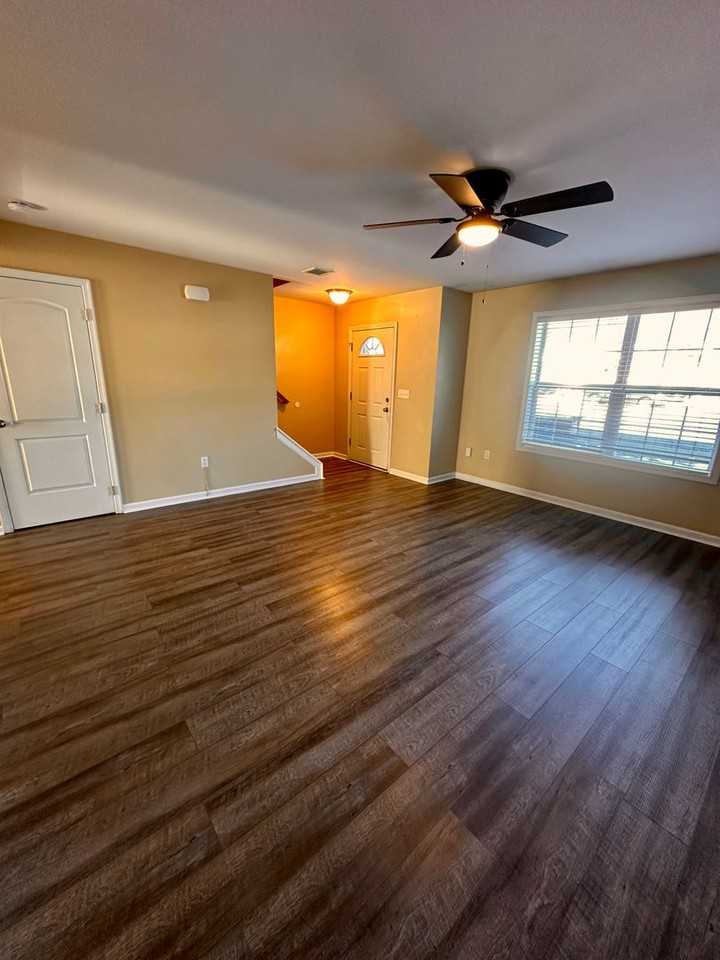 2086 Market Street Ext - Photo 4 of 13