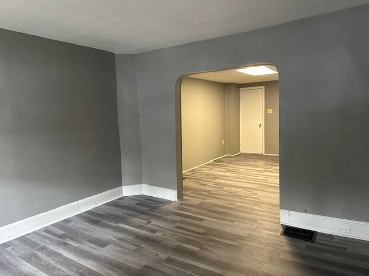 441 Catherine St - Photo 2 of 14