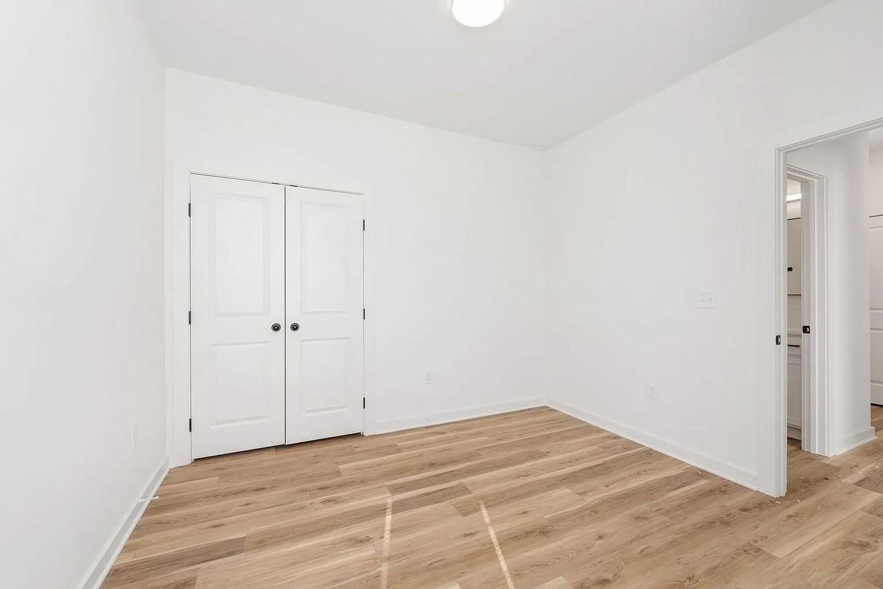 2331 S Spring Hill Ct - Photo 5 of 25