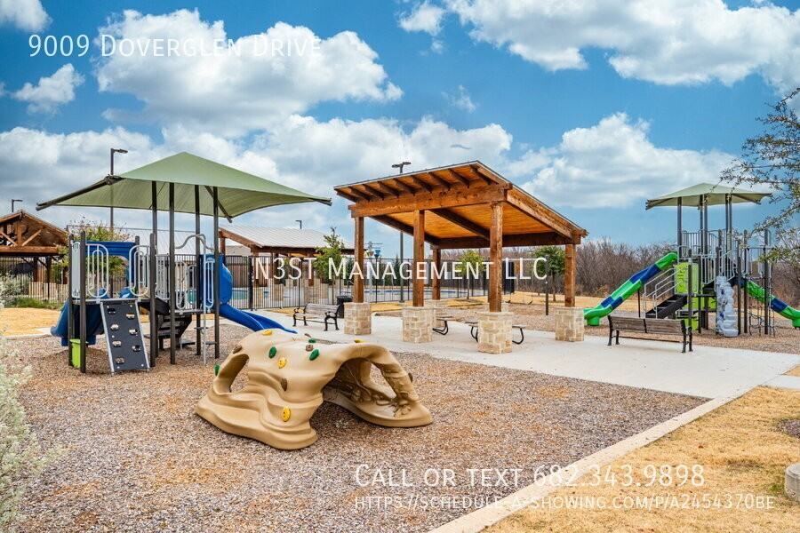 9009 Doverglen Dr - Photo 7 of 32