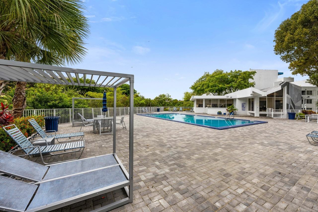 Art 88 by Trion Living - Photo 3 of 33