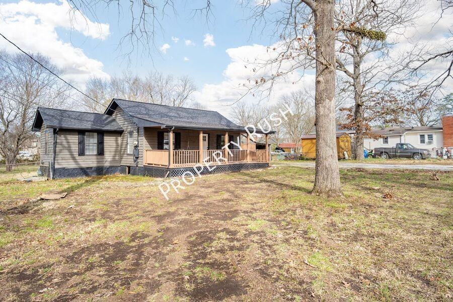 8229 Patterson Rd - Photo 2 of 35