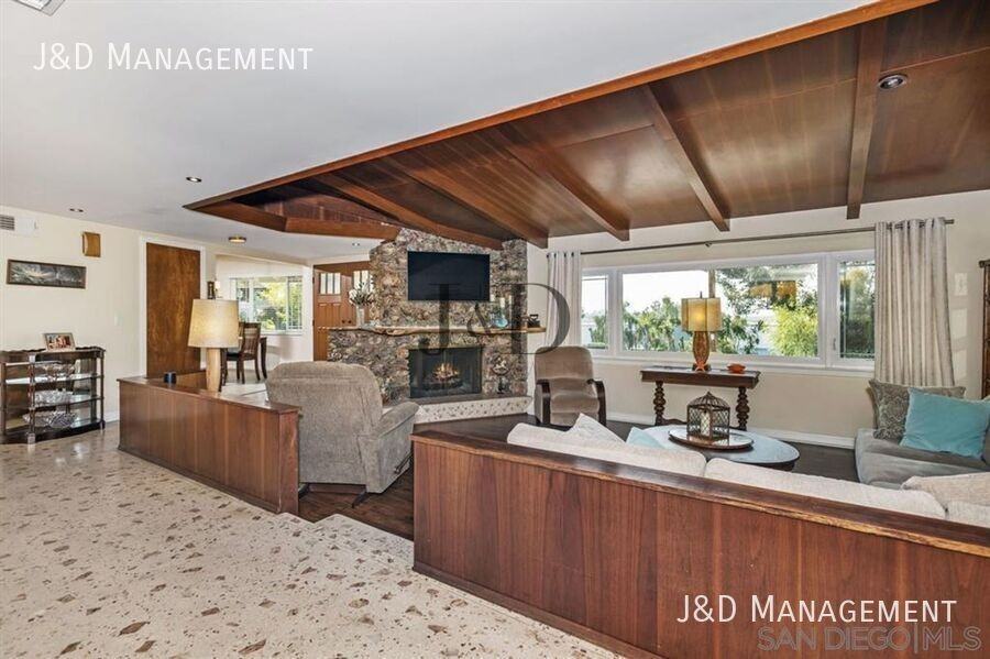 3705 Putter Dr - Photo 4 of 26