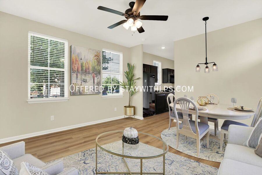 703 N 3rd St - Photo 5 of 23