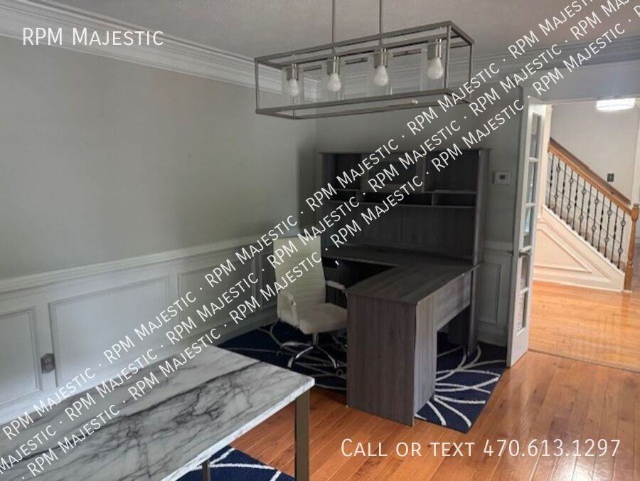 6960 Whispering Oaks Ct - Photo 3 of 19