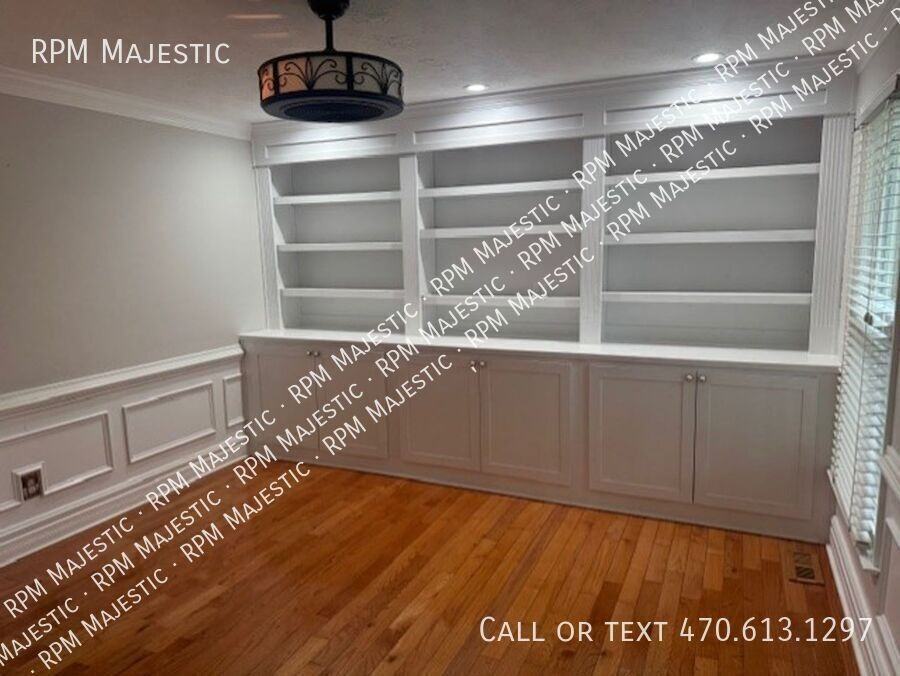 6960 Whispering Oaks Ct - Photo 5 of 19