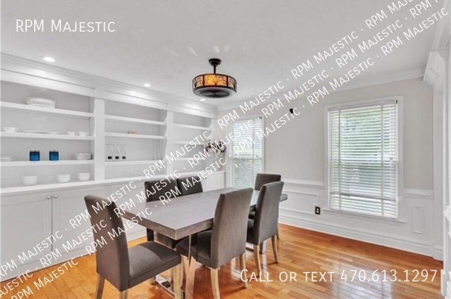 6960 Whispering Oaks Ct - Photo 6 of 19