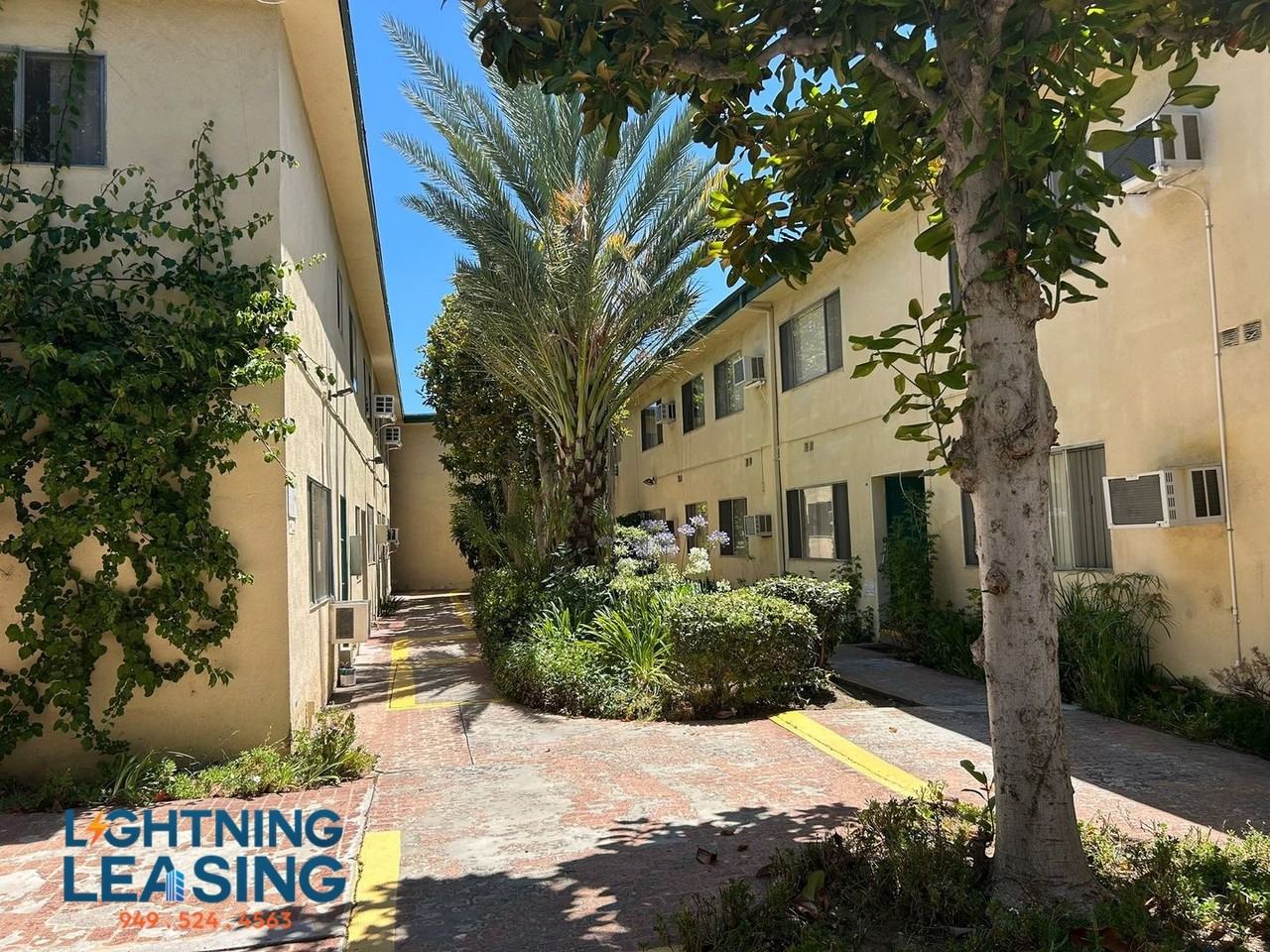 5133 Yarmouth Ave #31D - Photo 2 of 11