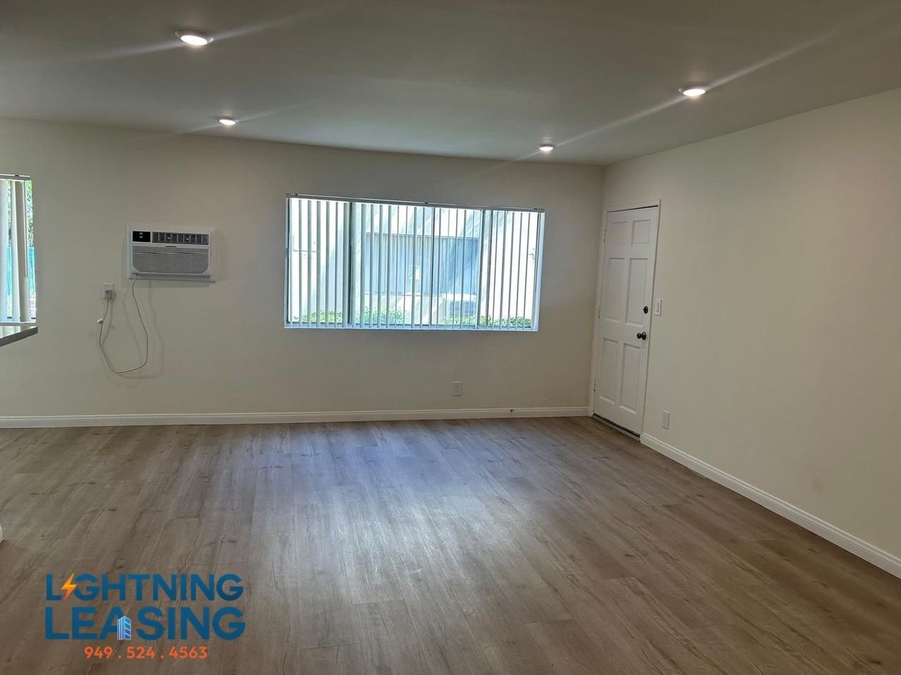 5133 Yarmouth Ave #31D - Photo 4 of 11