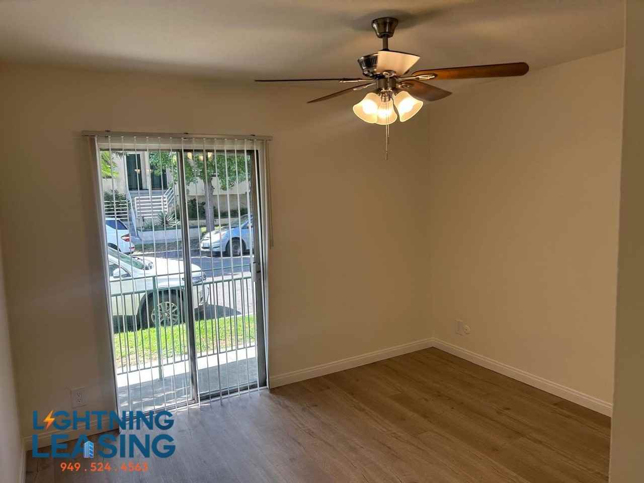 5133 Yarmouth Ave #31D - Photo 7 of 11