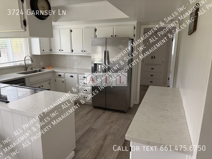 3724 Garnsey Ln - Photo 4 of 16