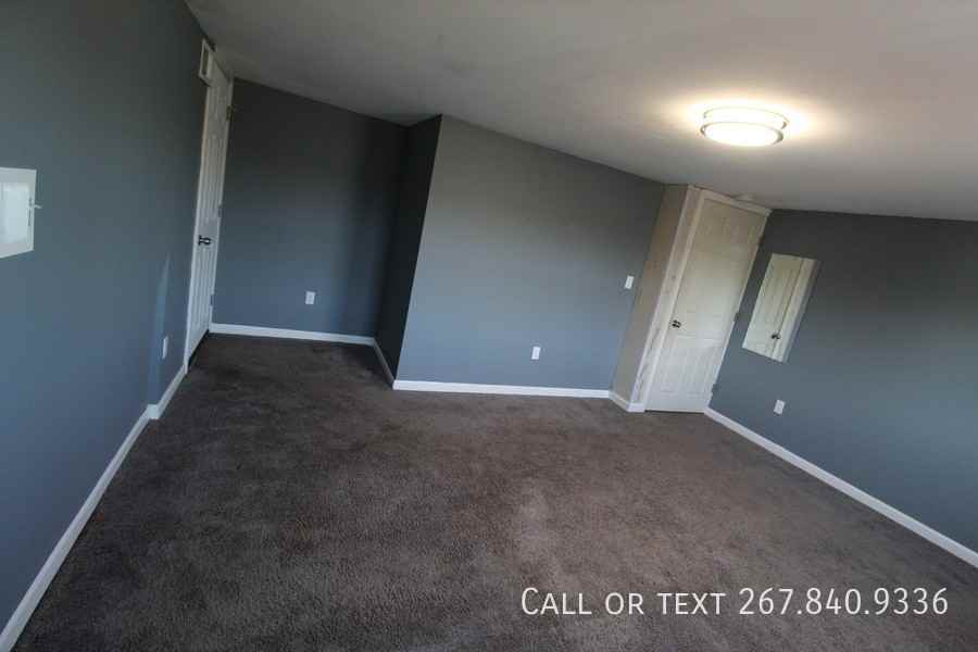 421 Bridgeboro St #SFH - Photo 6 of 24