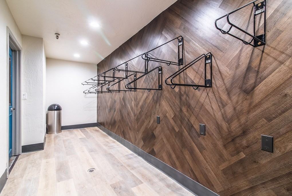 Belmont Terrace - Photo 4 of 39