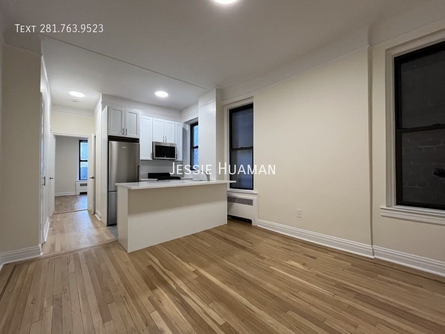 123 E 82nd St #3 - Photo 2 of 7