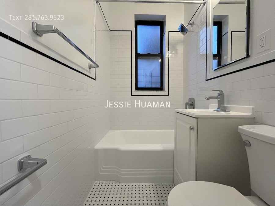 123 E 82nd St #3 - Photo 7 of 7