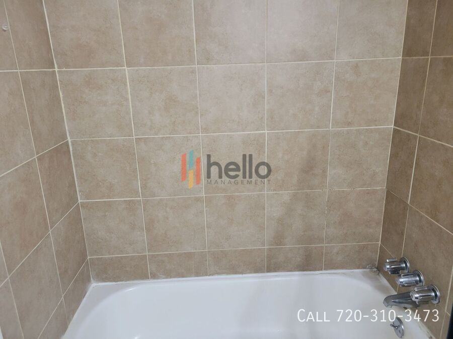 1400 W Mississippi Ave #105 - Photo 7 of 11