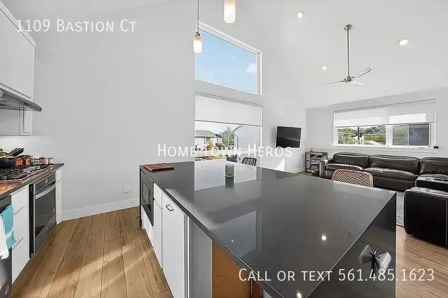 1109 Bastion Ct - Photo 6 of 29