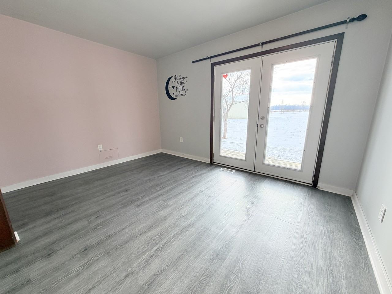 2139 London Line - Photo 3 of 13