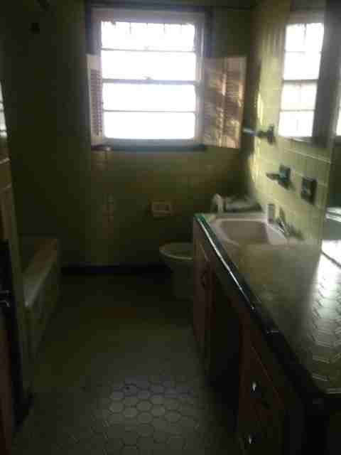 3317 W College St - Photo 6 of 8