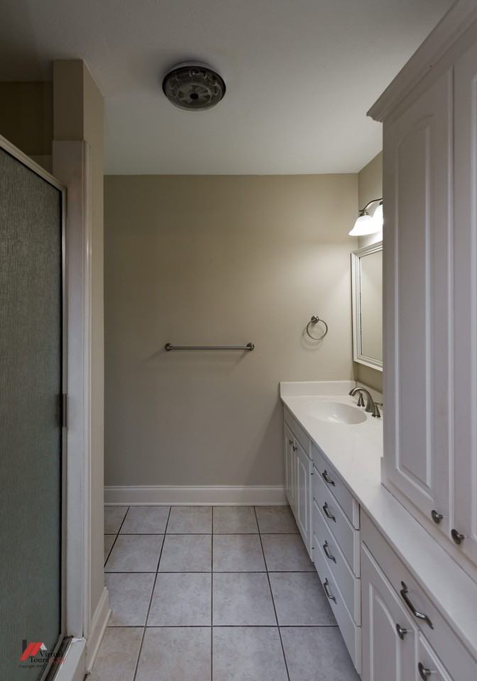 656 Albemarle Dr - Photo 4 of 25