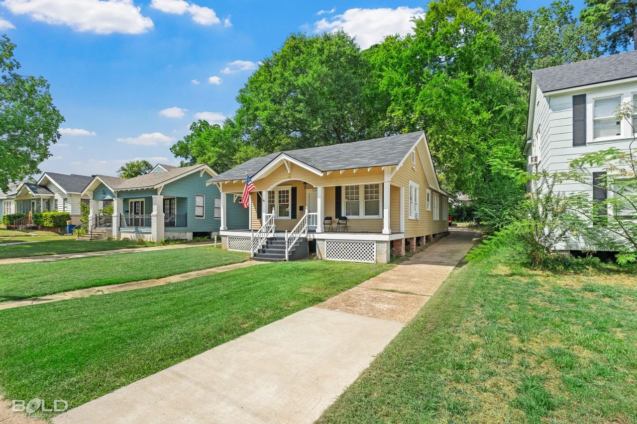 130 Dalzell St - Photo 3 of 25