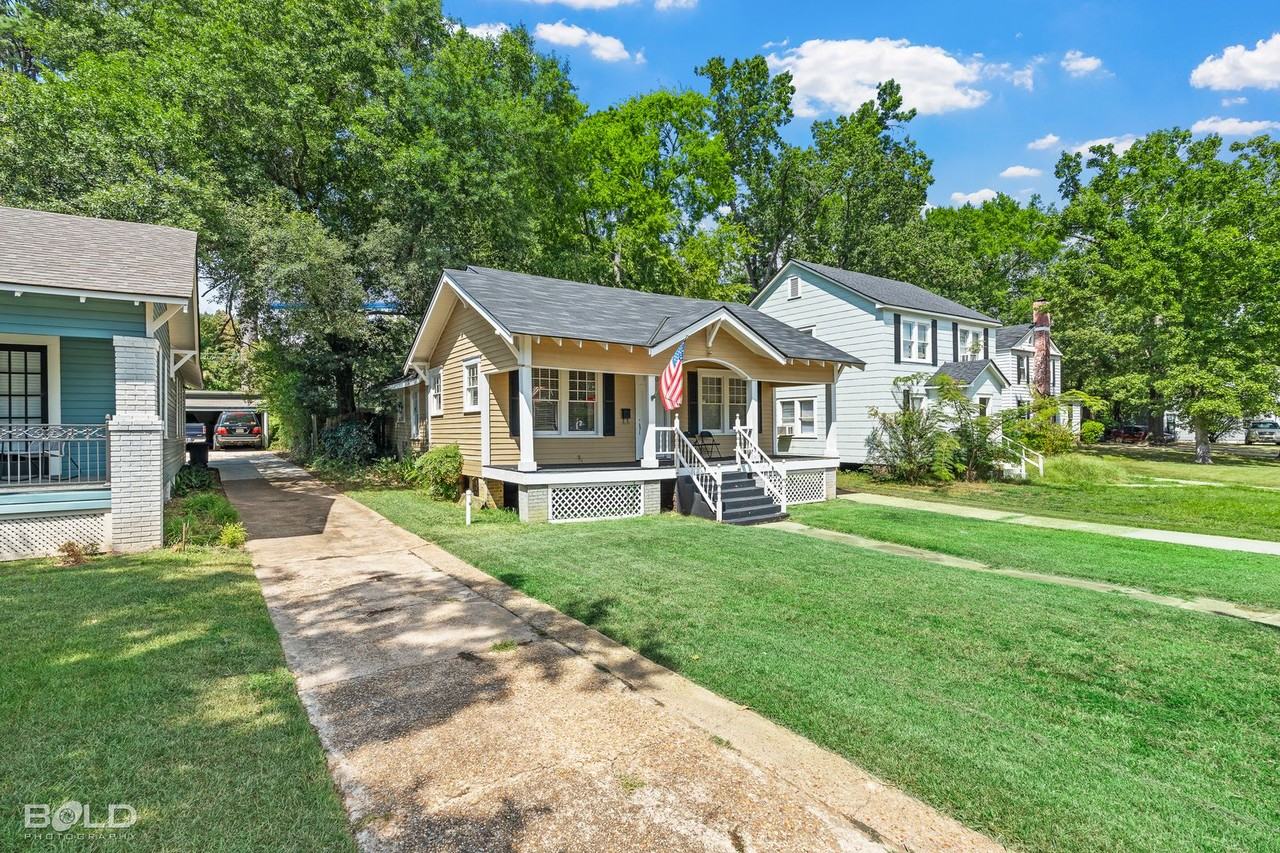 130 Dalzell St - Photo 5 of 25