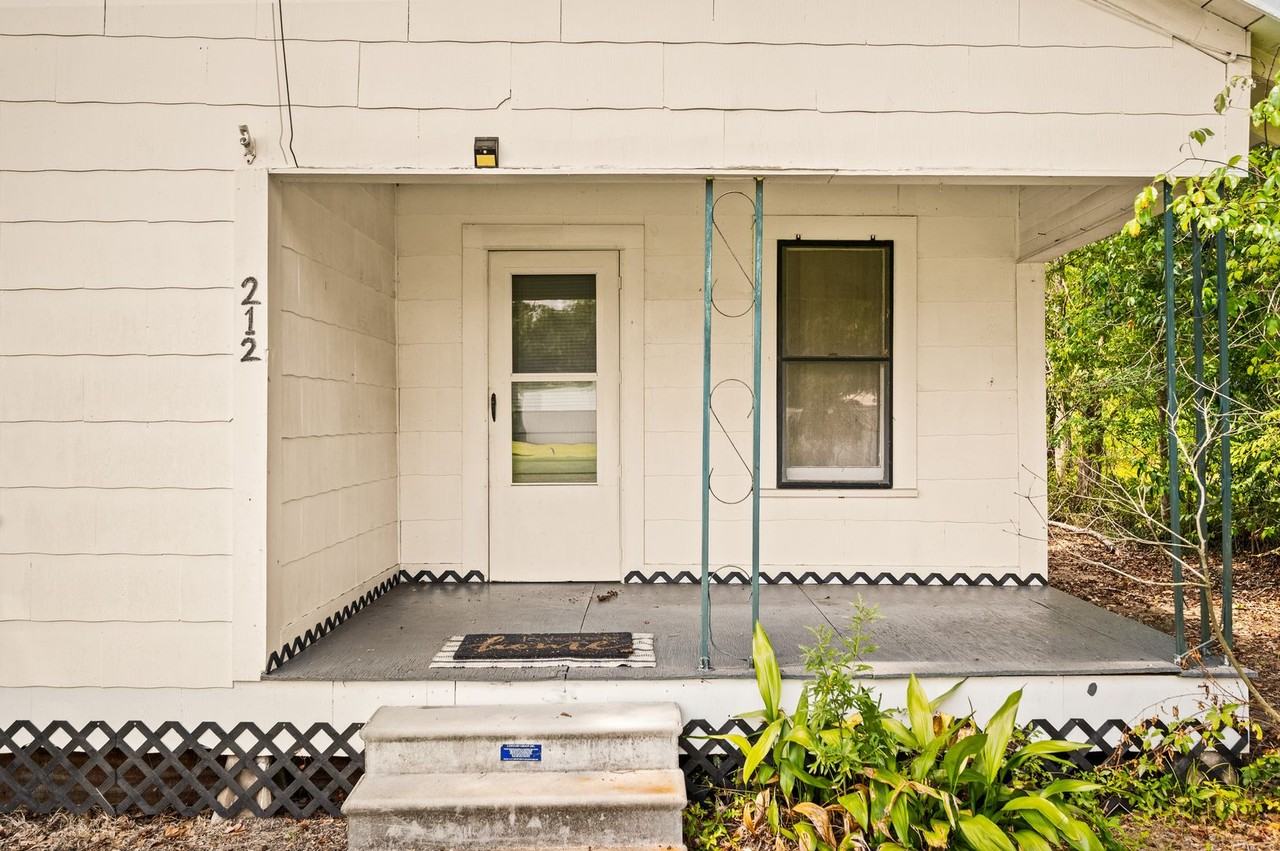 212 Shannon St - Photo 3 of 20