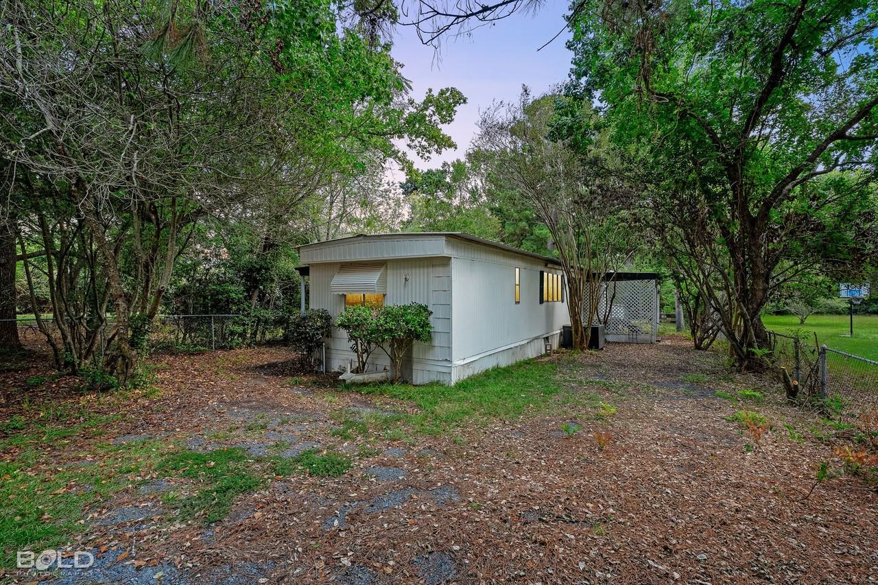 589 N Main St - Photo 4 of 27