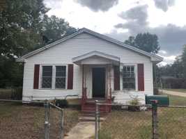 featured image of 2957 Regent St