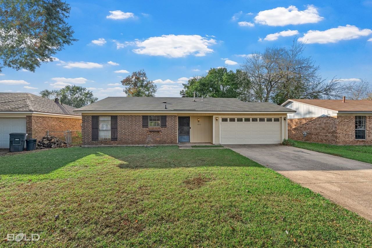 4810 General Scott Pl - Photo 5 of 33