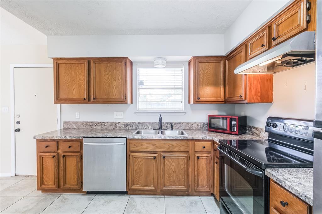 20223 Regents Corner Dr #NA - Photo 6 of 11