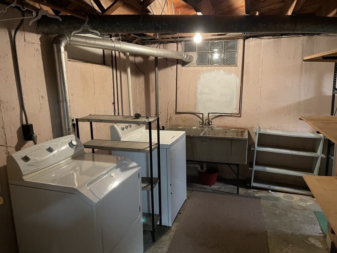 660 Fairhaven Dr #NA - Photo 3 of 21